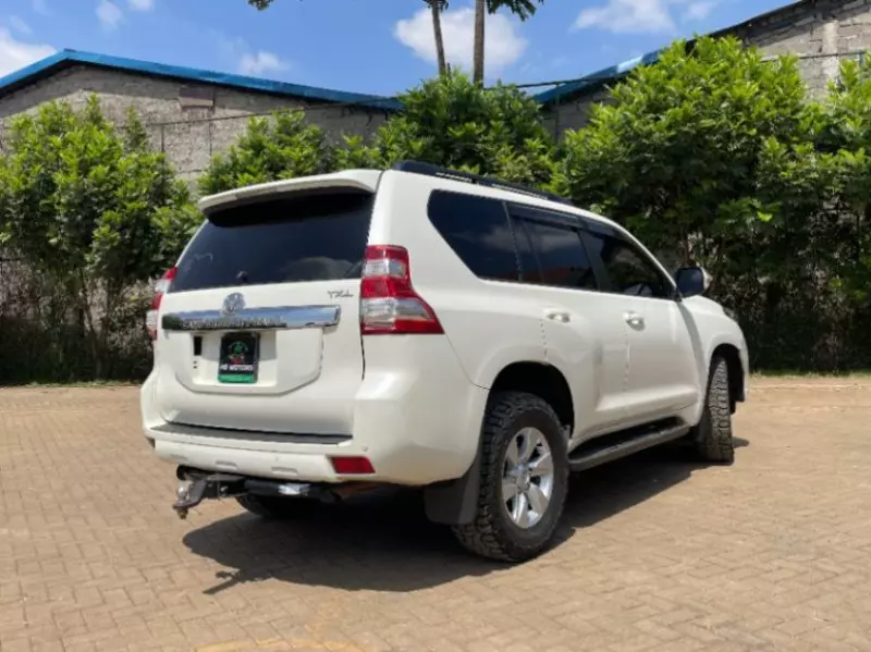 Toyota Landcruiser Prado   - 2017