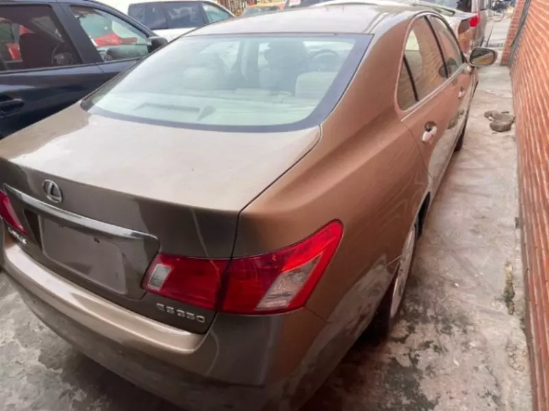 Lexus ES 350   - 2009