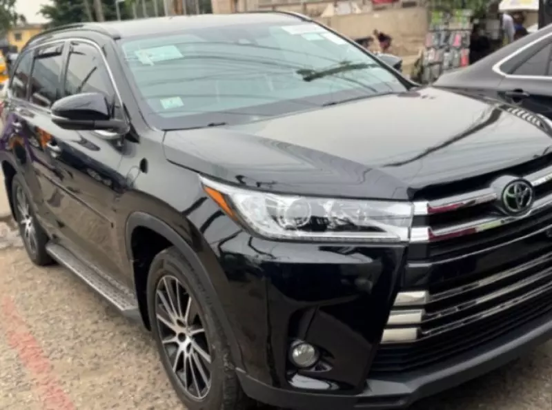 Toyota Highlander   - 2009