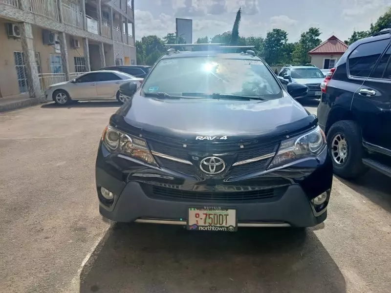 Toyota RAV4   - 2013