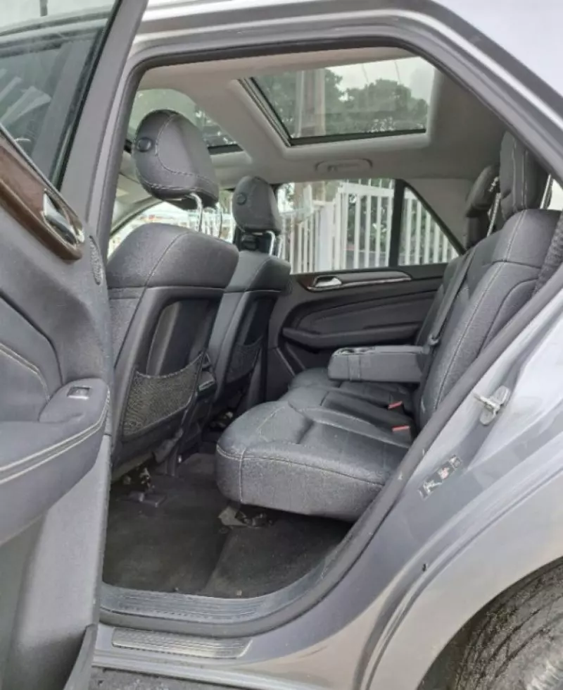 Mercedes-Benz ML 350   - 2012