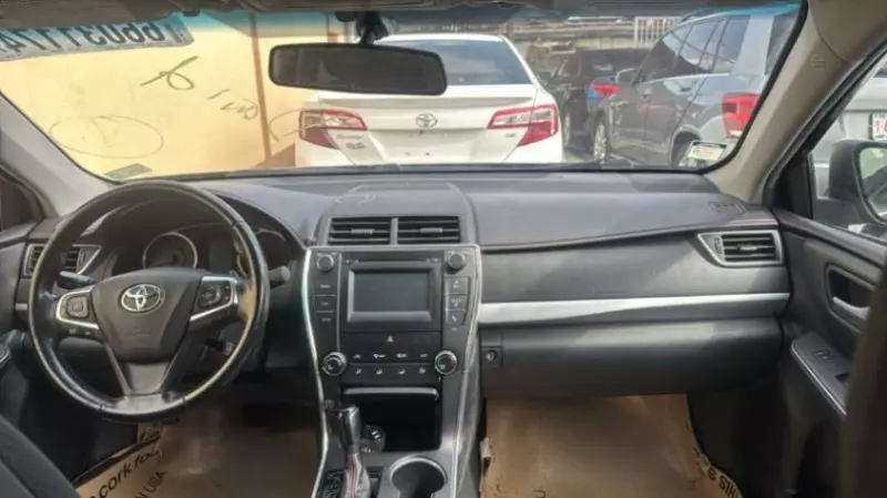 Toyota Camry   - 2016
