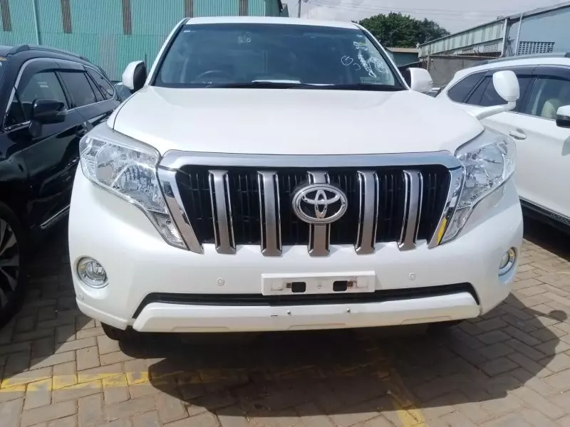 Toyota Landcruiser Prado   - 2016