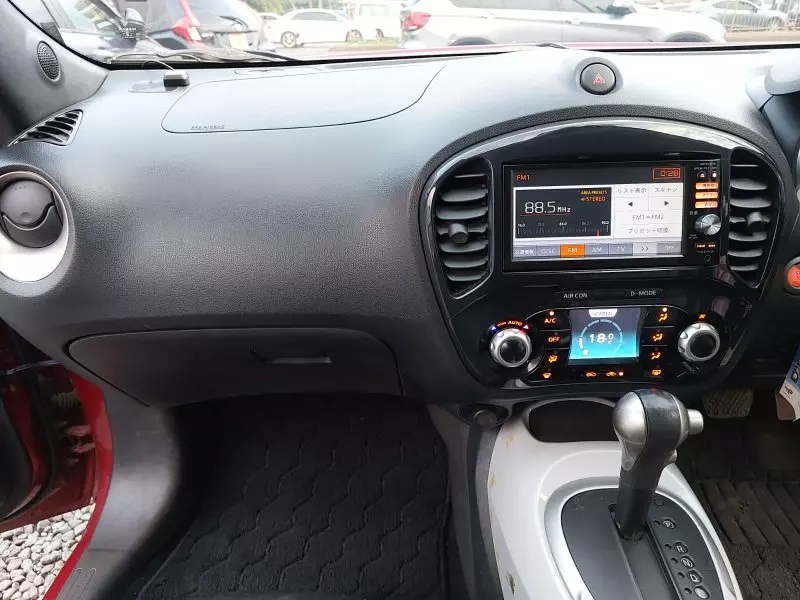 Nissan Juke   - 2012