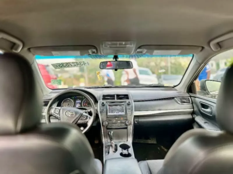 Toyota camry   - 2016