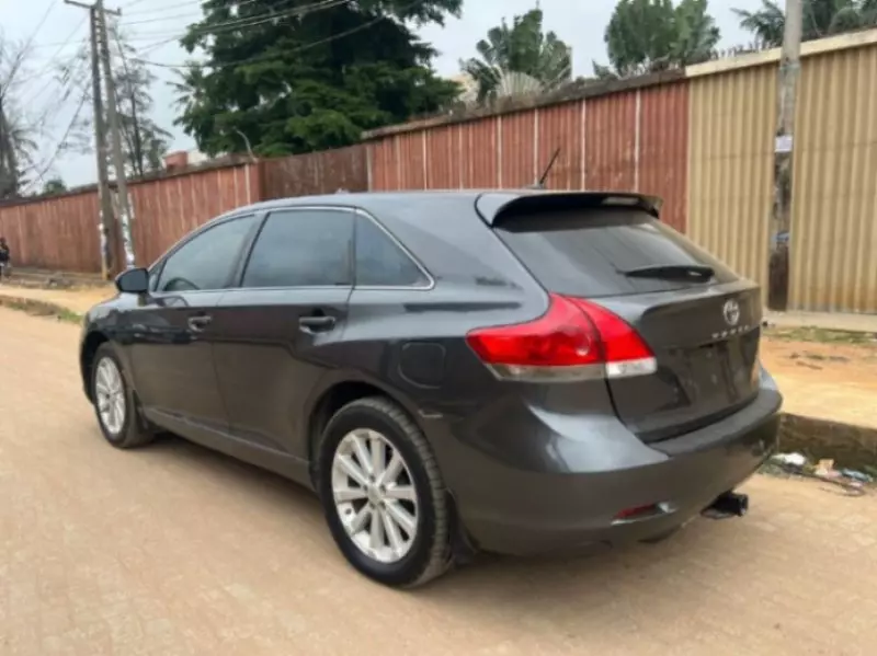 Toyota Venza   - 2010