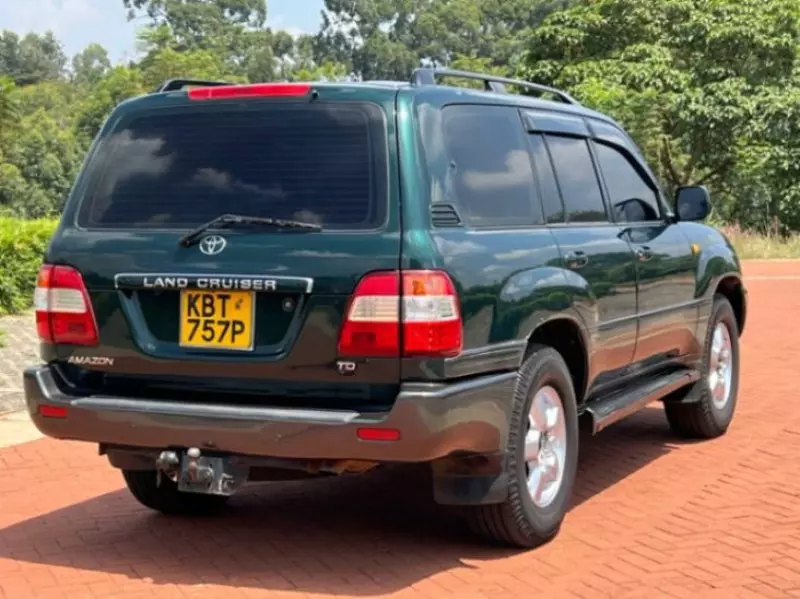 Toyota Land Cruiser   - 2006