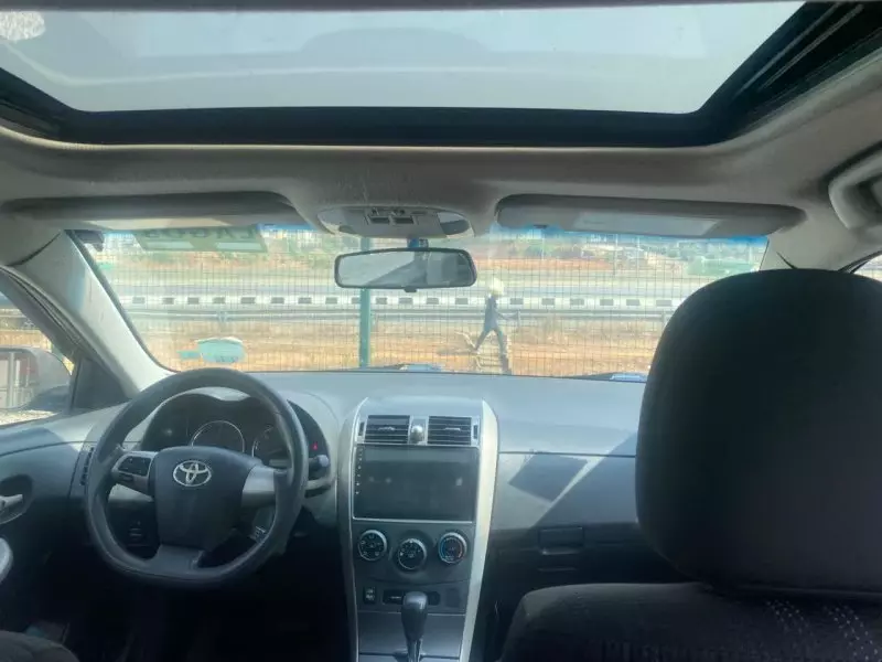 Toyota Corolla   - 2012