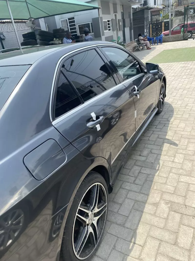 Mercedes-Benz E 350   - 2012