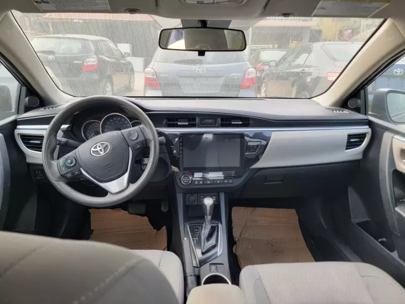 Toyota Corolla   - 2014