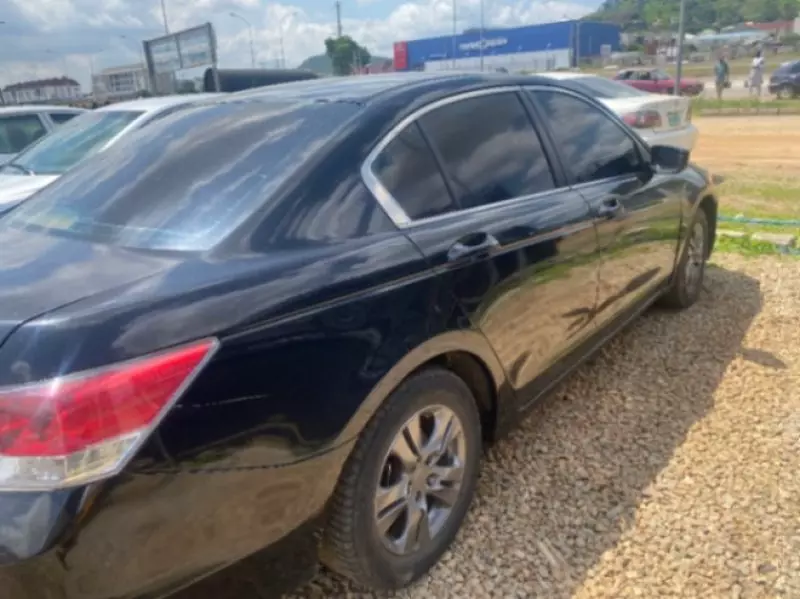 Honda Accord   - 2009