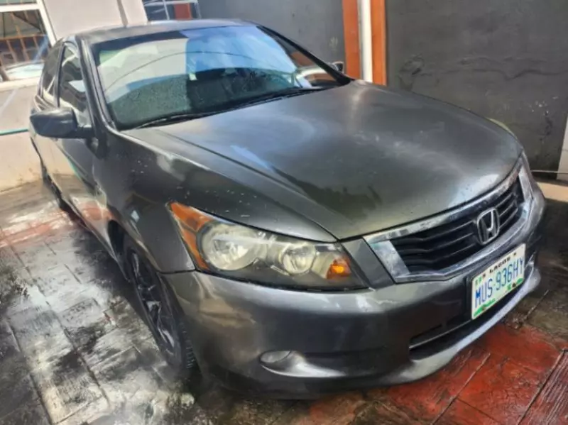 Honda Accord   - 2009