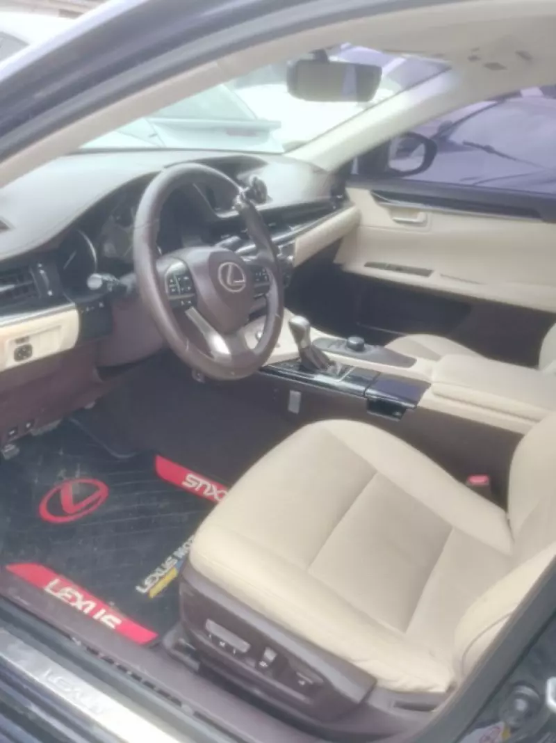Lexus ES 350   - 2016
