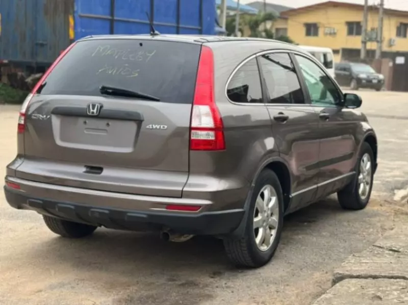 Honda CR-V   - 2010
