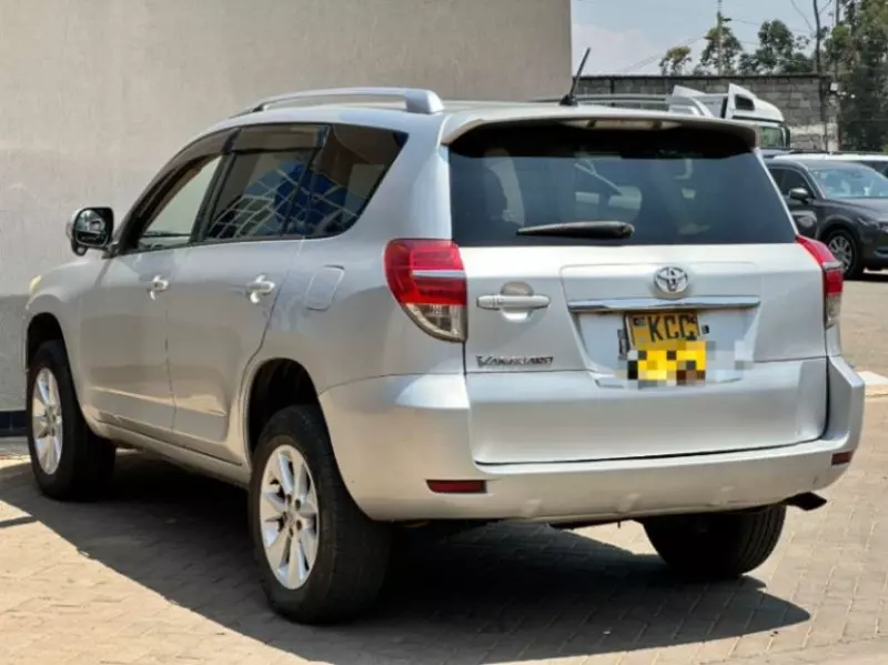 Toyota Vanguard    - 2008
