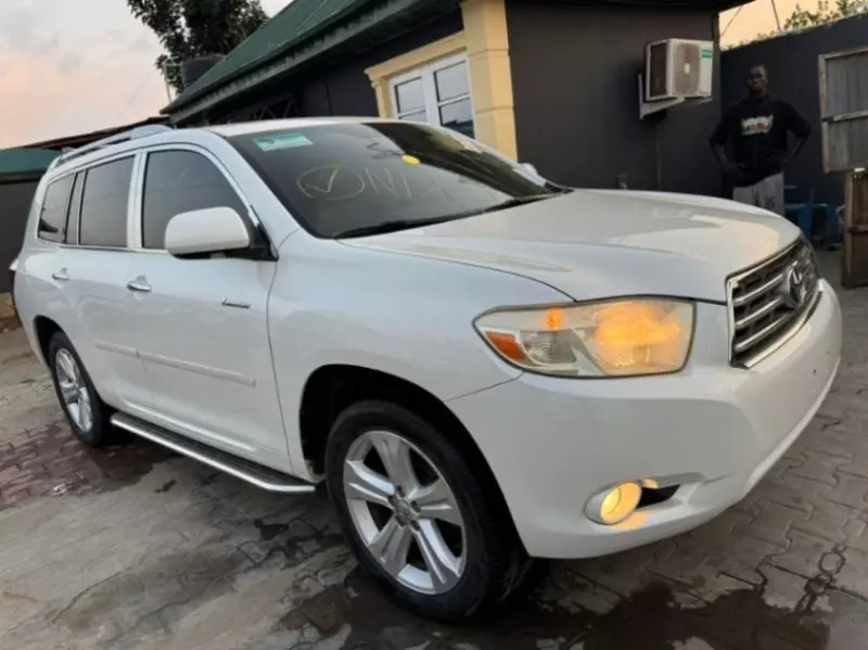 Toyota Highlander   - 2009