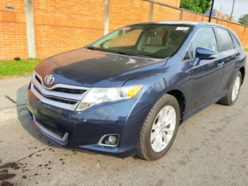 Toyota Venza   - 2015