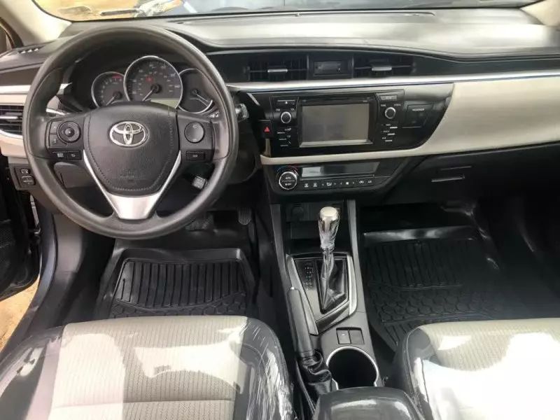 Toyota Corolla   - 2015