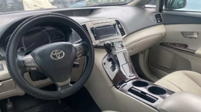 Toyota Venza   - 2011