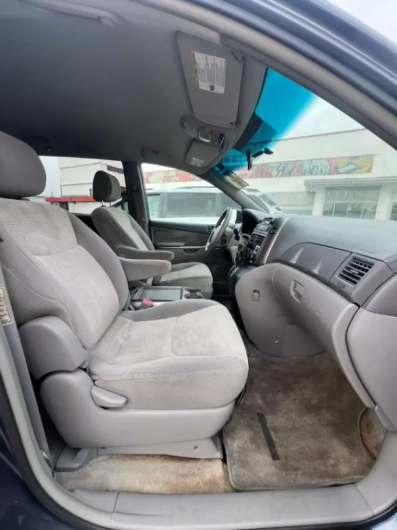 Toyota Sienna   - 2007