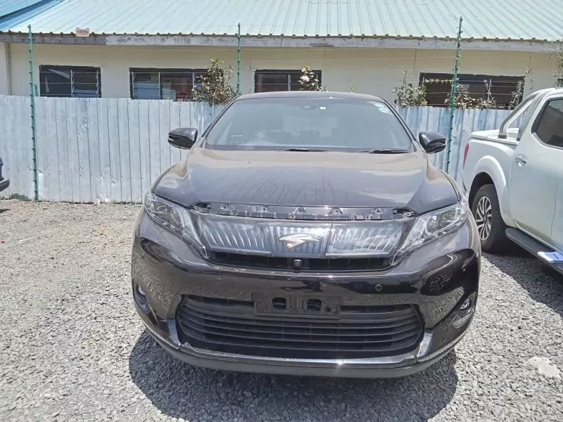 Toyota Harrier   - 2016