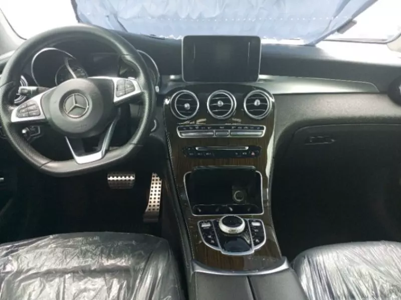 Mercedes-Benz GLC 300   - 2018
