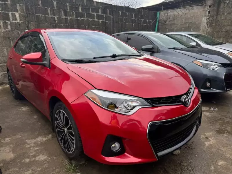 Toyota Corolla   - 2015