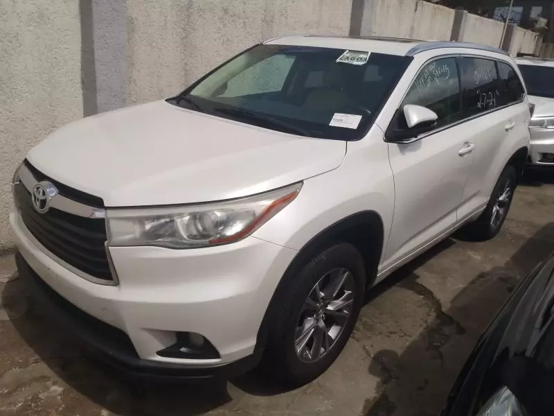 Toyota Highlander   - 2015