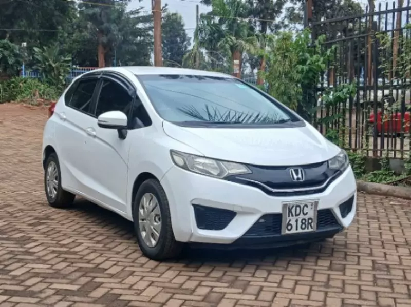 Honda Fit   - 2013