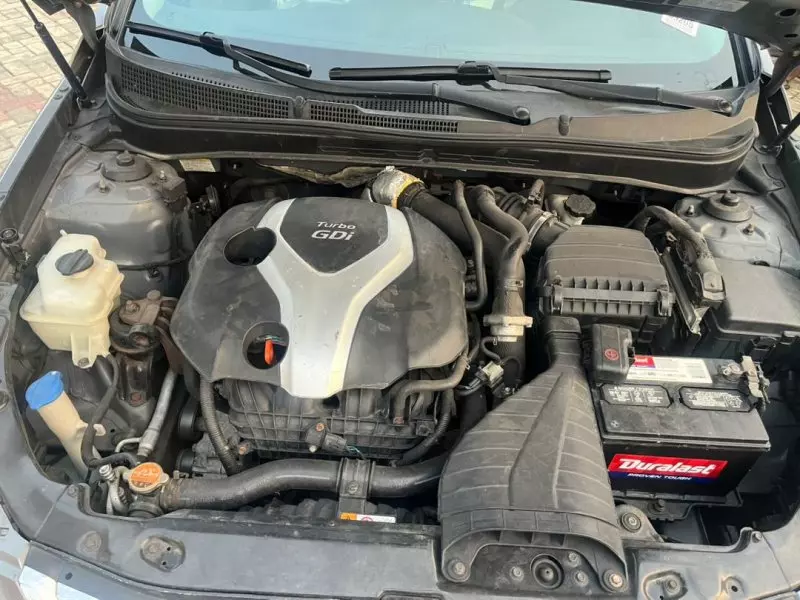 Hyundai Sonata   - 2013