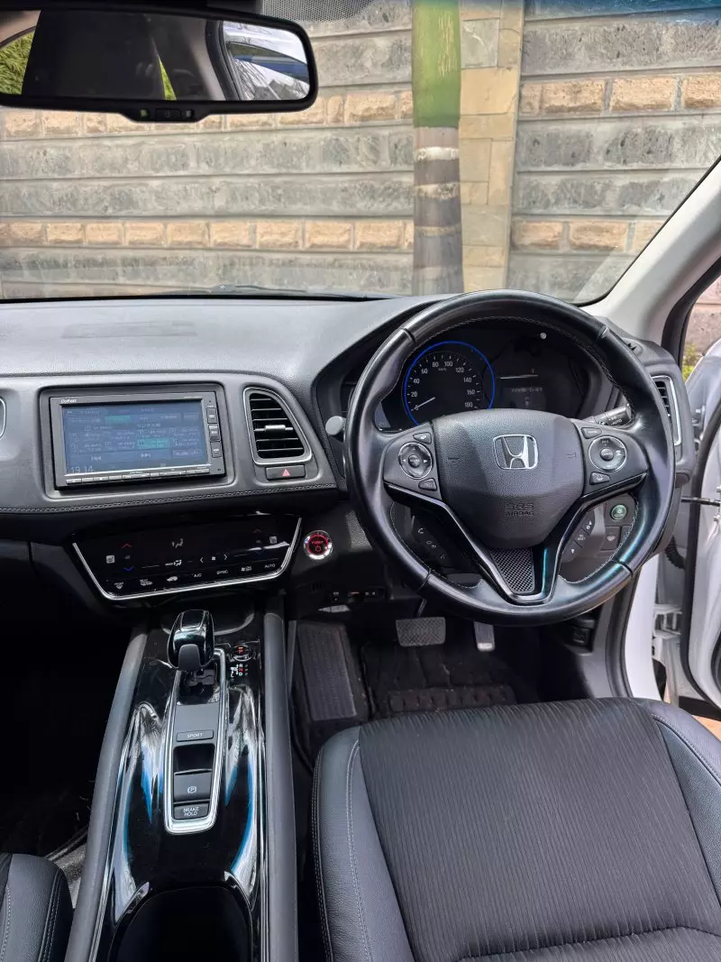 Honda Vezel    - 2018
