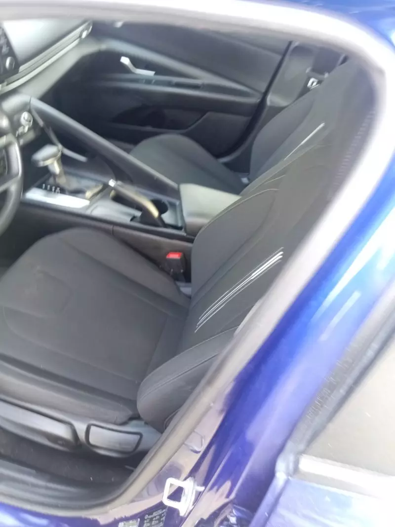 Hyundai Elantra   - 2021