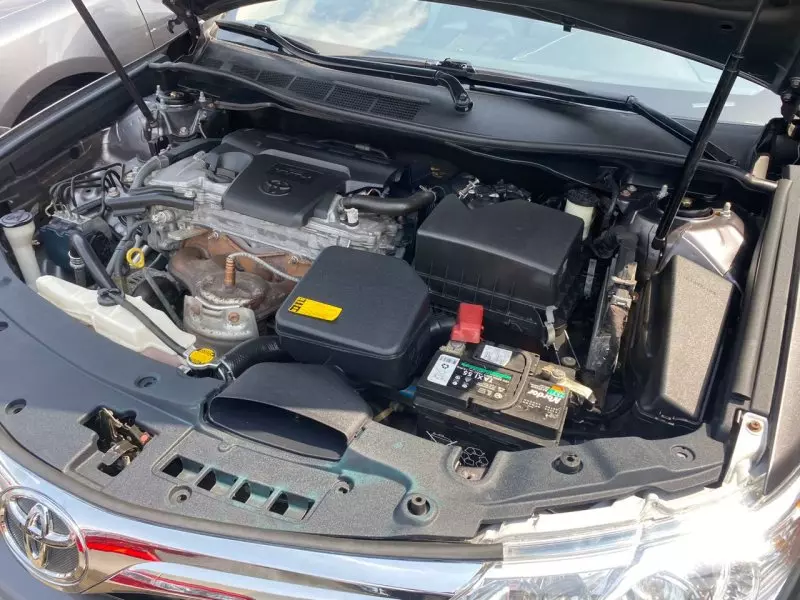 Toyota Camry   - 2014