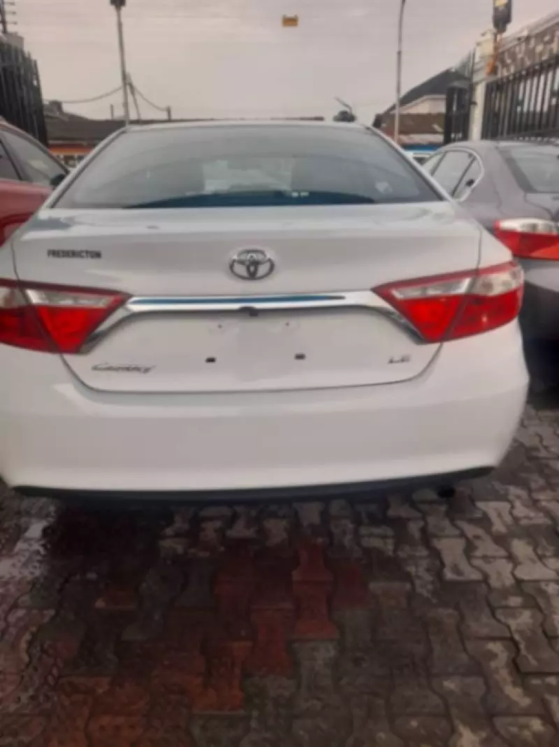 Toyota Camry   - 2017