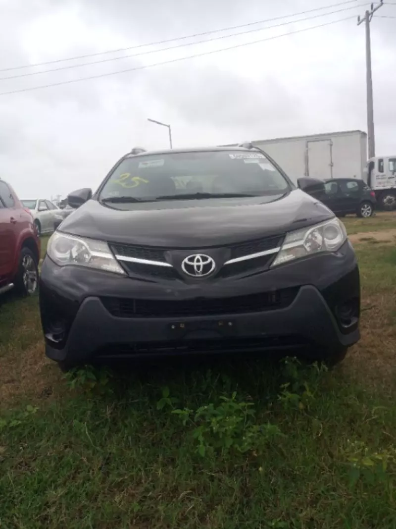 Toyota RAV 4   - 2013