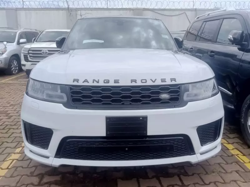 Land Rover Range Rover Sport   - 2019