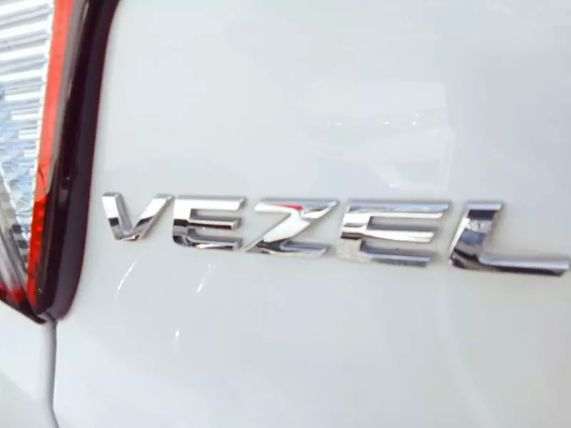 Honda Vezel Hybrid   - 2017