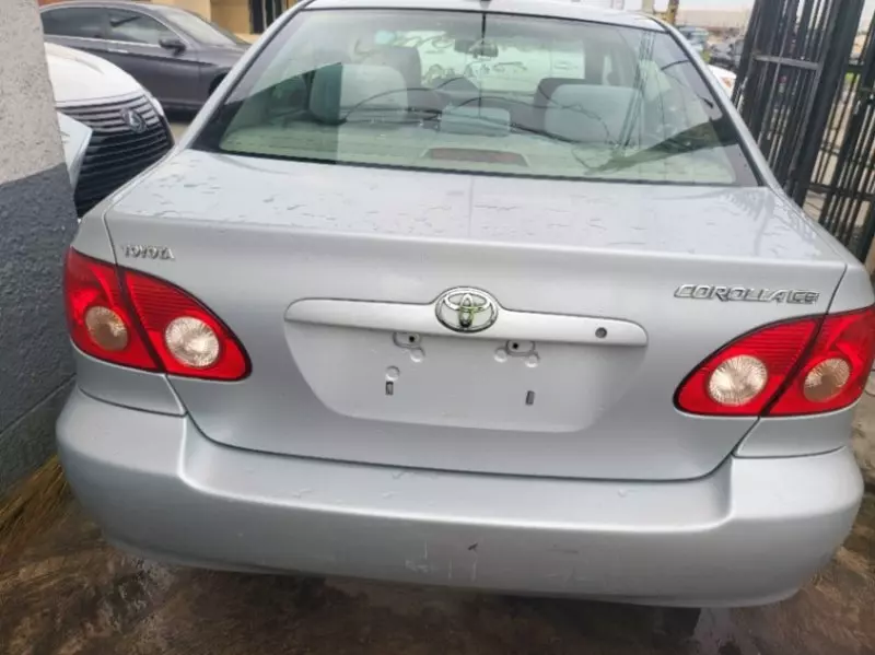 Toyota Corolla   - 2006