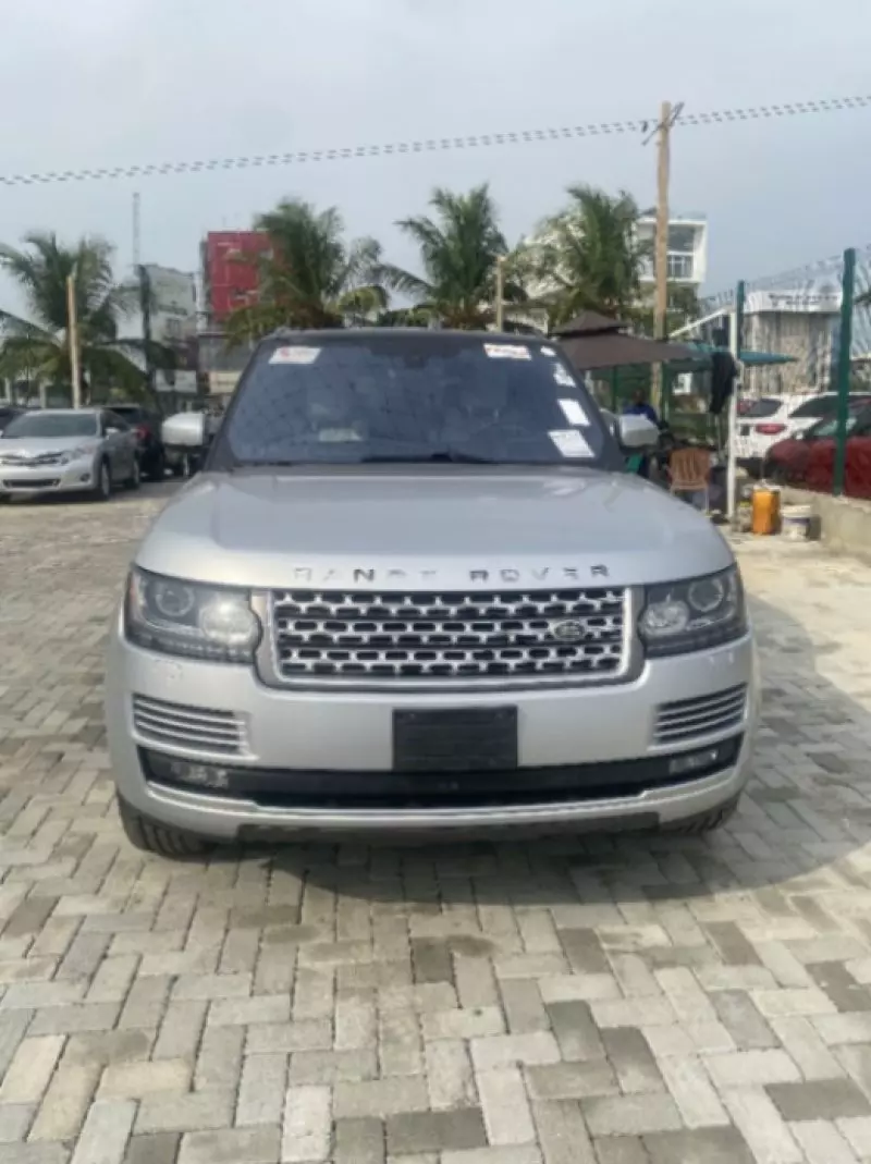 RANGE ROVER HSE LR4