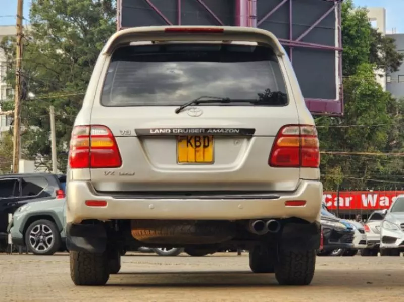 Toyota Landcruiser Vx V8    - 2001