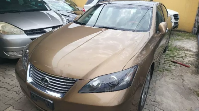 Lexus ES   - 2008