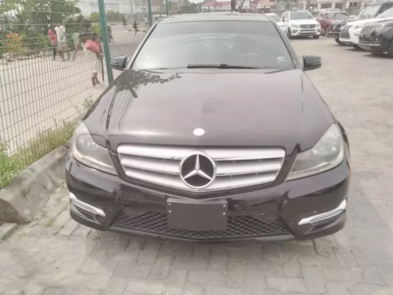 Mercedes-Benz C 300   - 2013