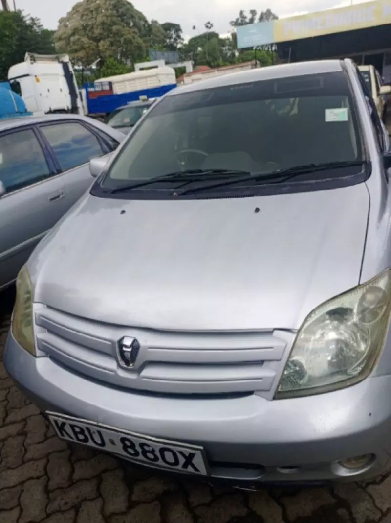 Toyota Ist    - 2007