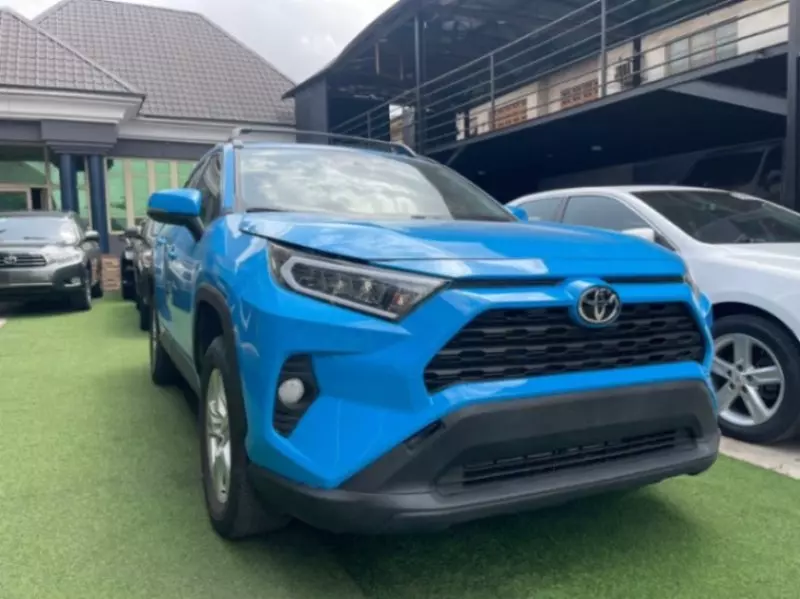 Toyota RAV 4   - 2021