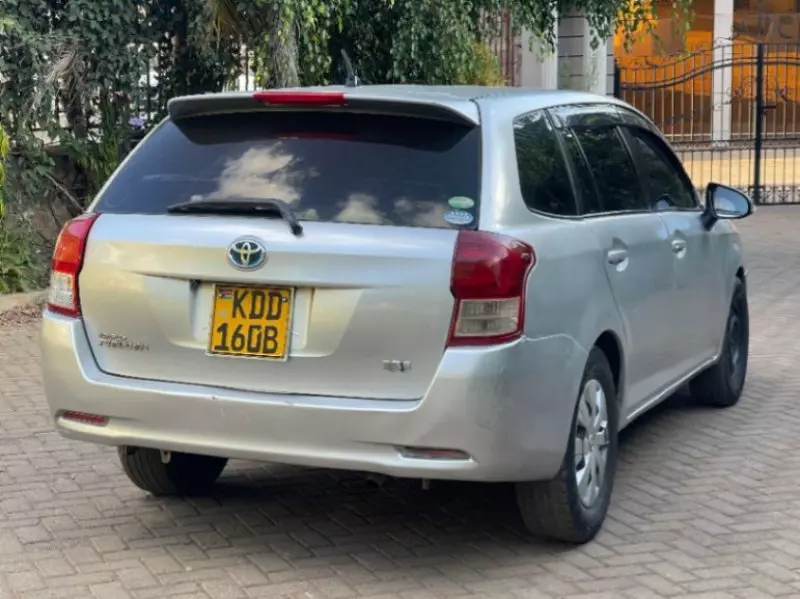 Toyota Fielder hybrid