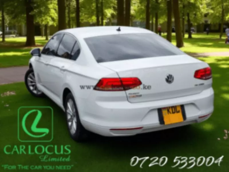 Volkswagen Passat   - 2015