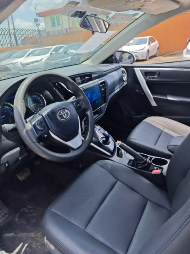 Toyota Corolla   - 2018