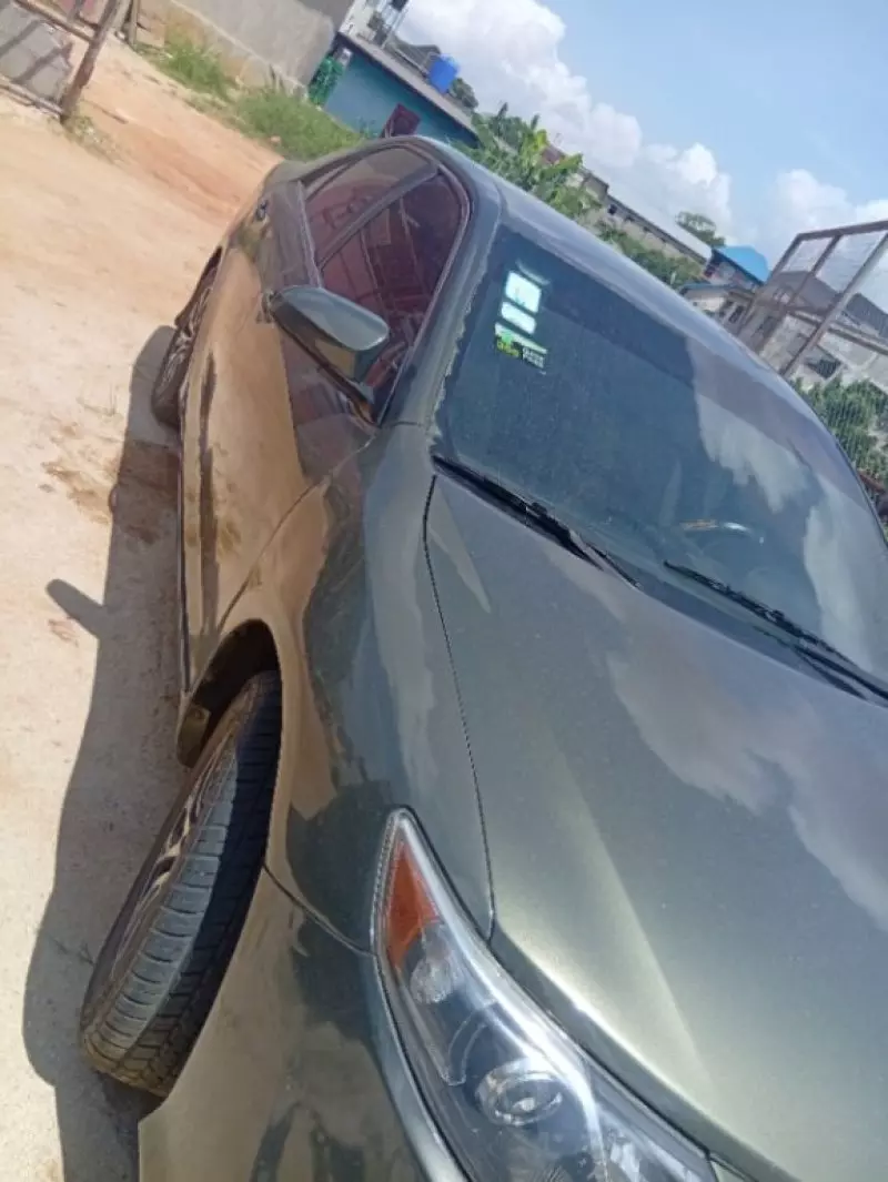 Toyota Camry   - 2012