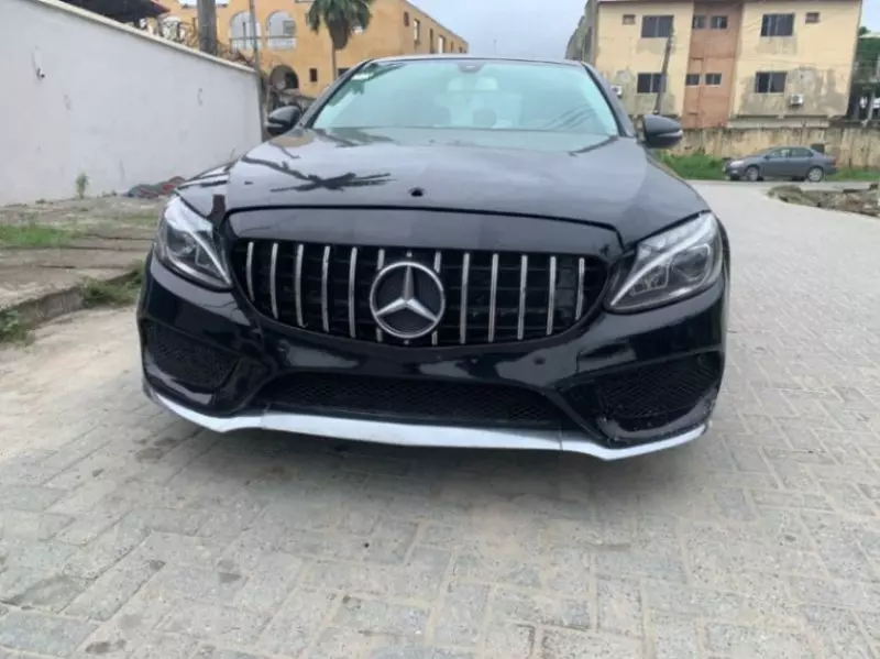Mercedes-Benz C 300   - 2015