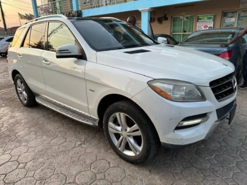 Mercedes-Benz ML-Class   - 2012